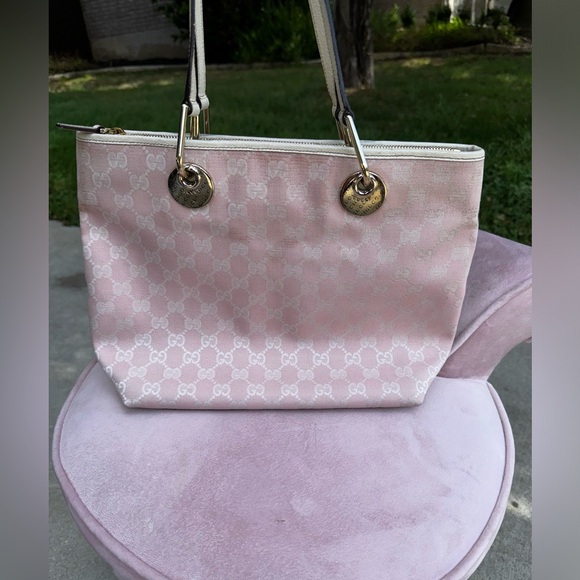 Gucci Pink and Cream Zip Tote - Picture 2 of 10